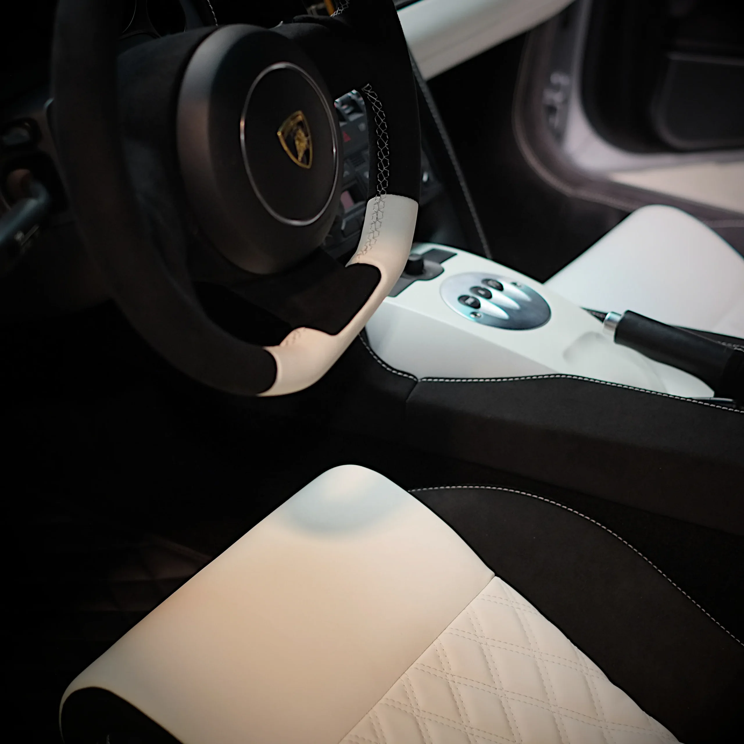 lamborghini-gallardo-restyling-interni