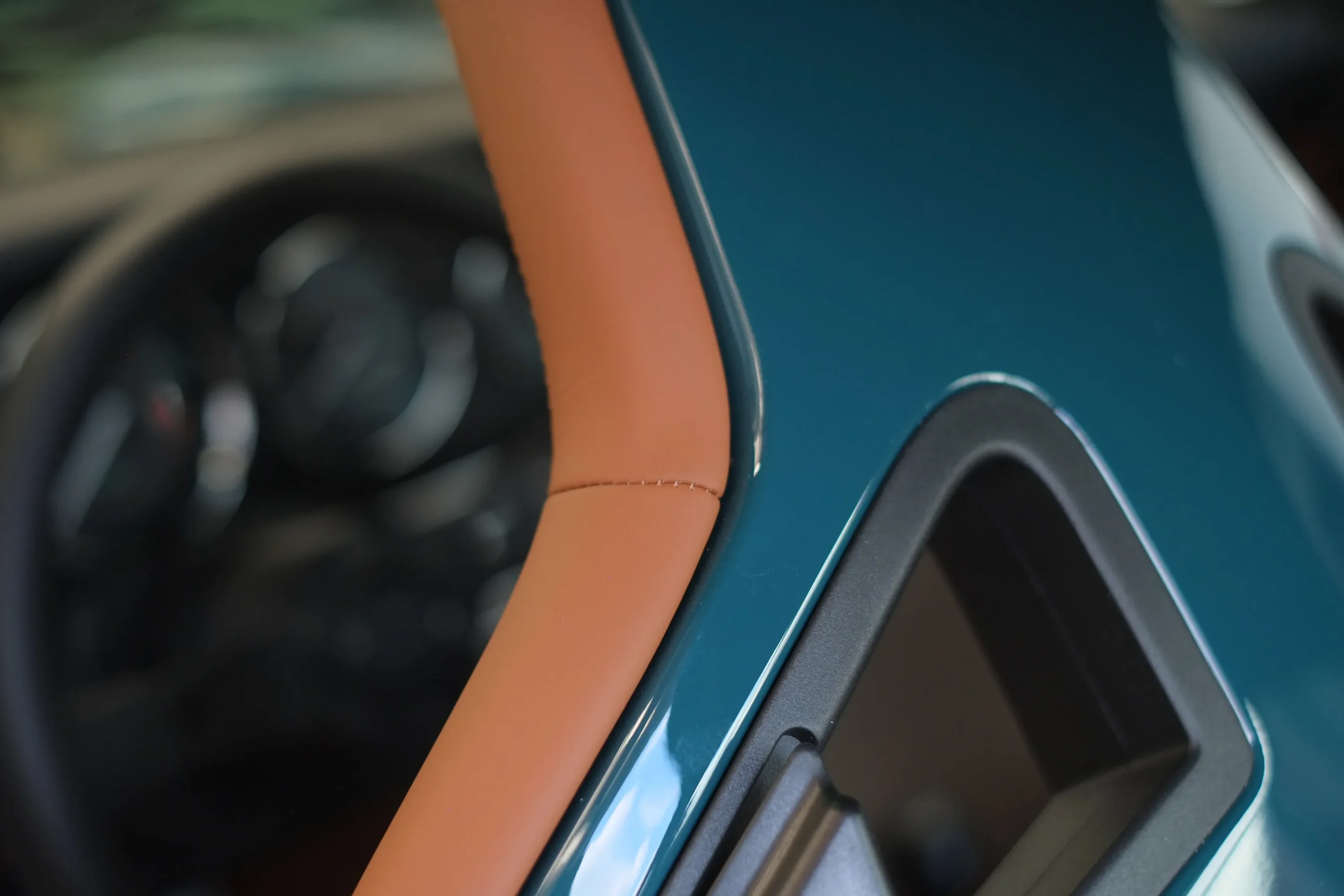porsche-964-restomod-esterni-murano-green